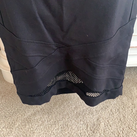 Black skirt - Picture 2 of 3